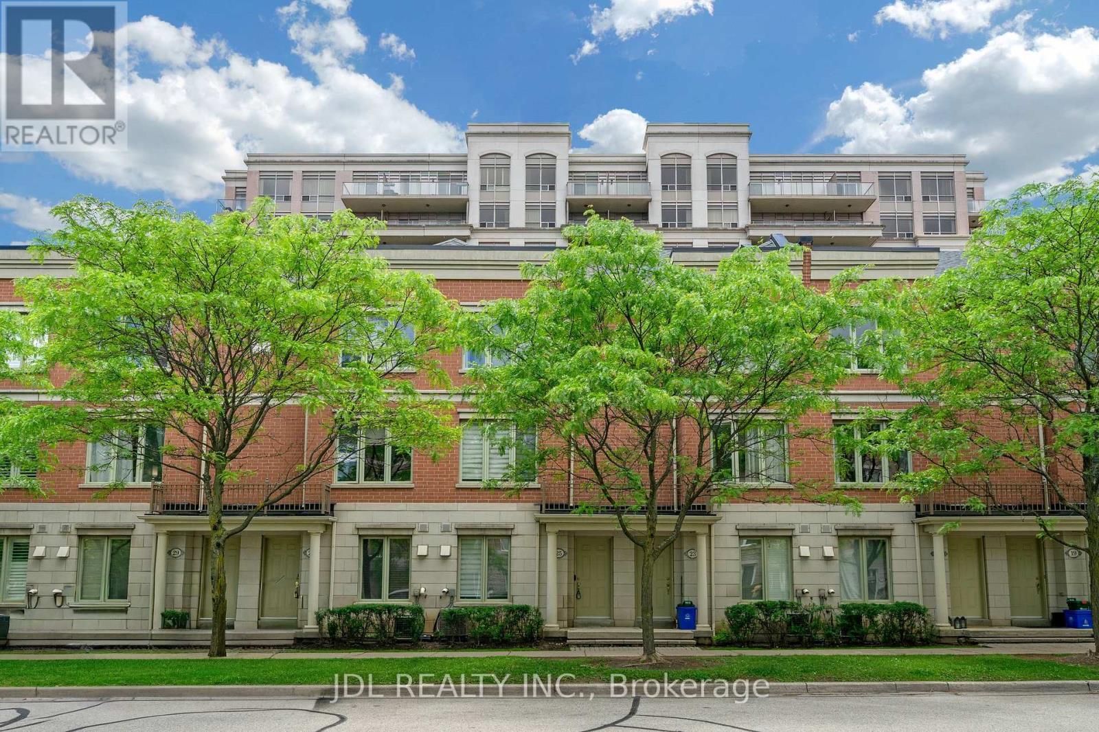 25 GALLERIA PARKWAY, Markham, Ontario