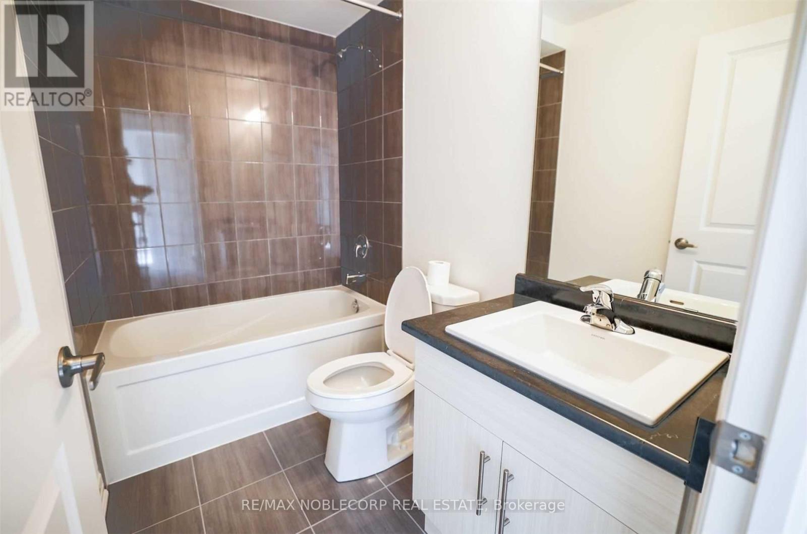 137 Casserley Crescent, New Tecumseth, Ontario L0G 1W0 - Photo 6 - N13634632