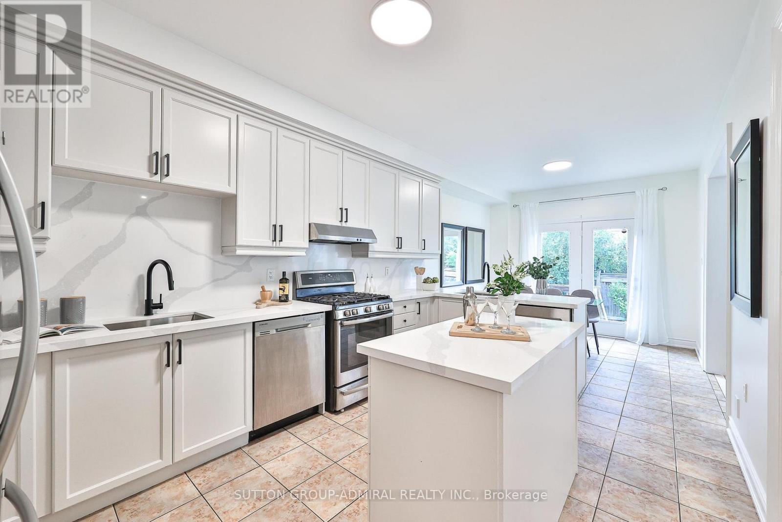 502 Apple Blossom Drive, Vaughan, Ontario  L4J 9A3 - Photo 13 - N13634786