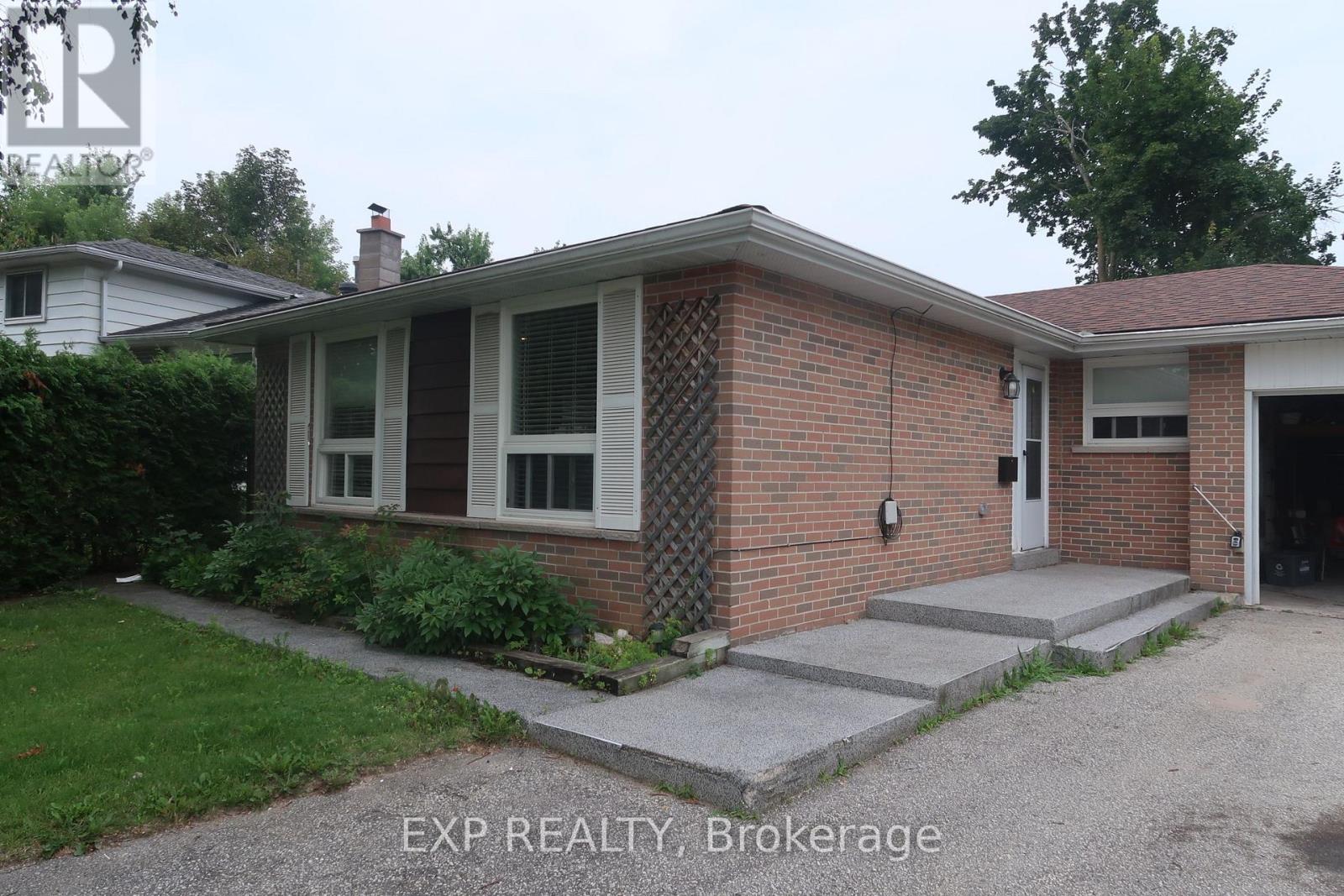 26 Curtiss Court, Barrie (Grove East), Ontario  L4M 2M7 - Photo 1 - S13634604