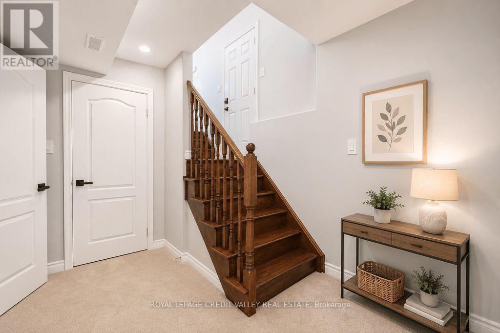 29 Counsellor Terrace, Barrie, Ontario  L4M 7H1 - Photo 12 - S13634776
