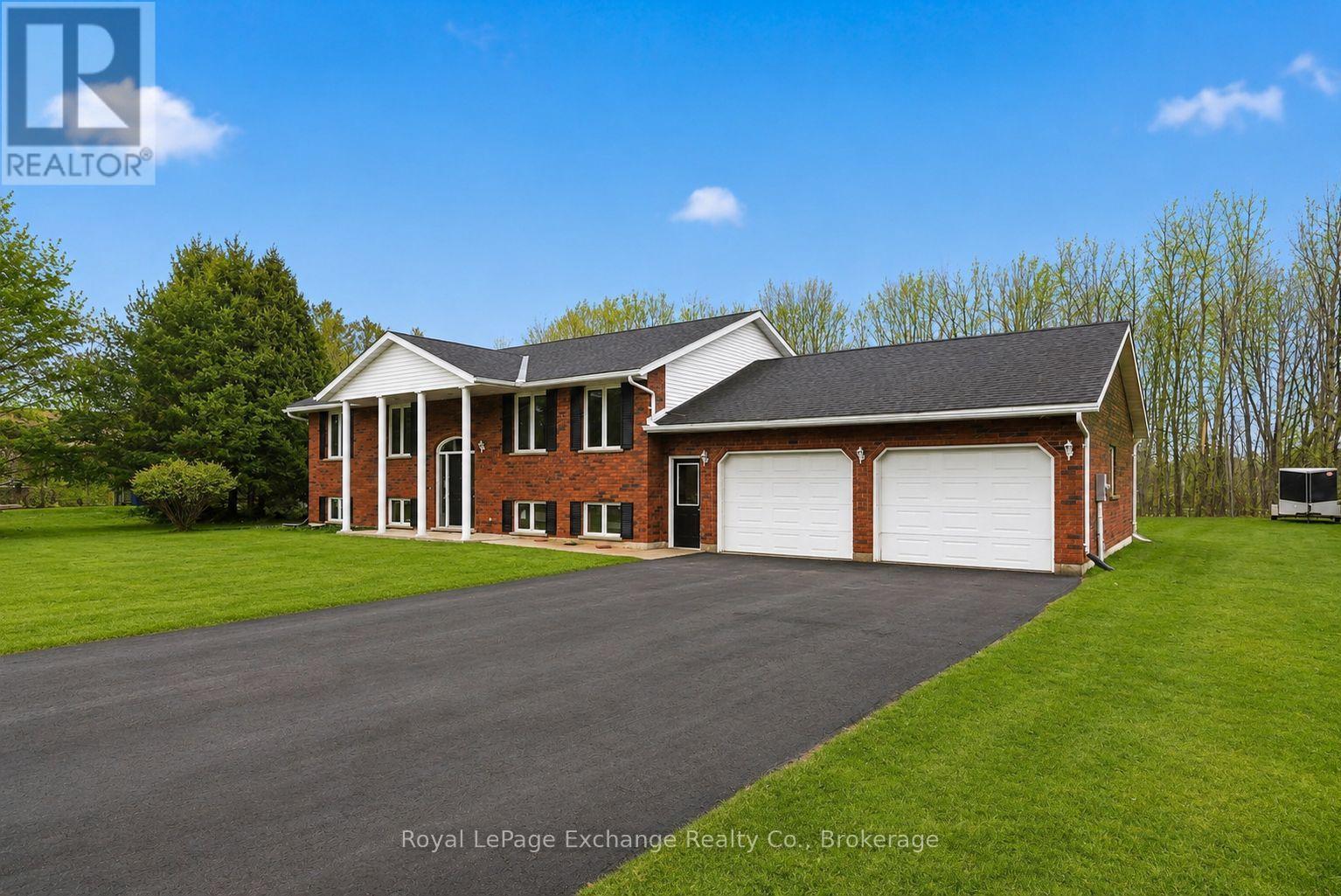393460 2 Concession, West Grey, Ontario  N0G 1R0 - Photo 3 - X13634596