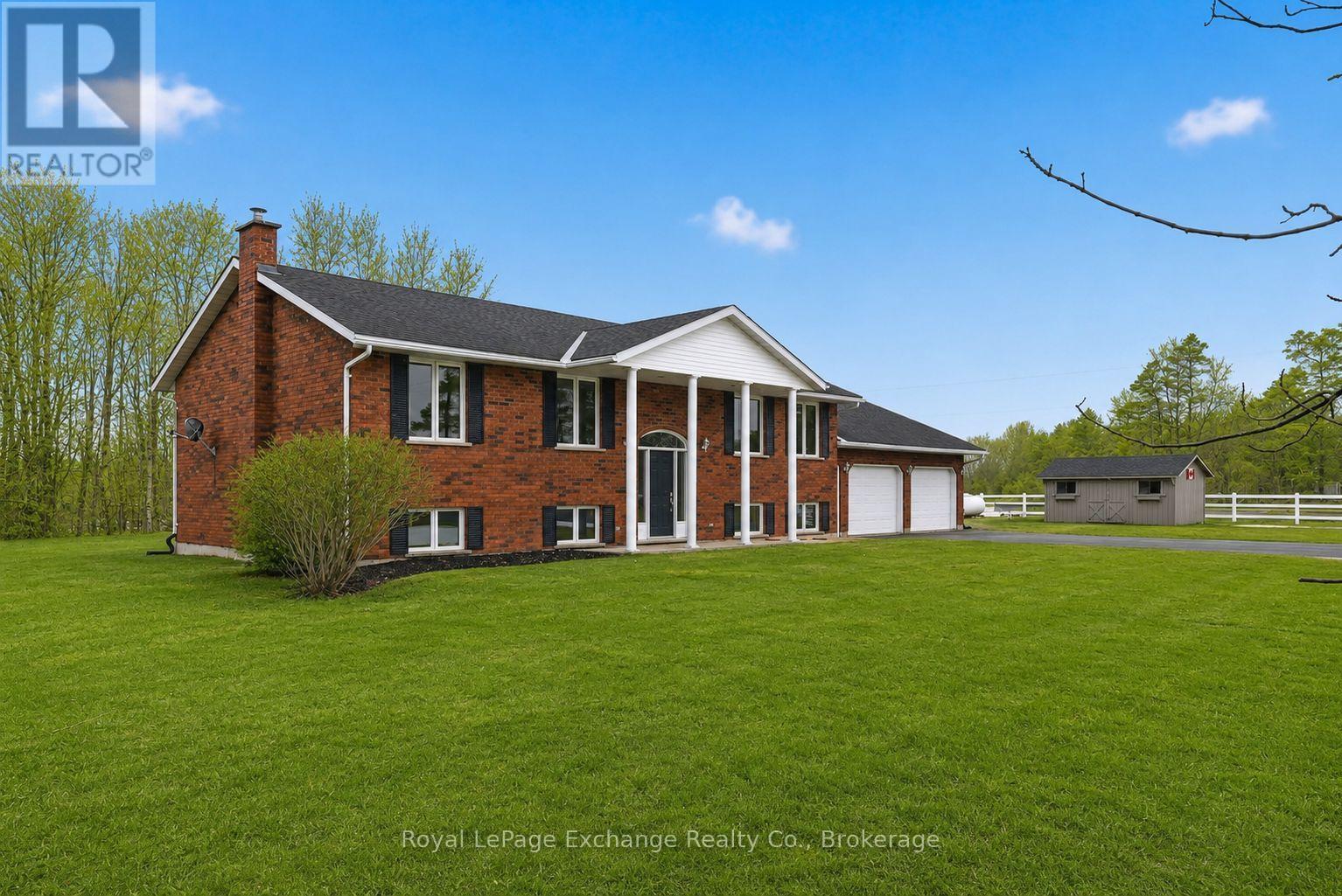 393460 2 Concession, West Grey, Ontario  N0G 1R0 - Photo 4 - X13634596