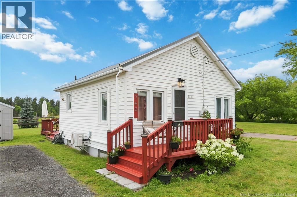 743 Salisbury Road, Moncton, New Brunswick  E1E 1C4 - Photo 1 - NB144970