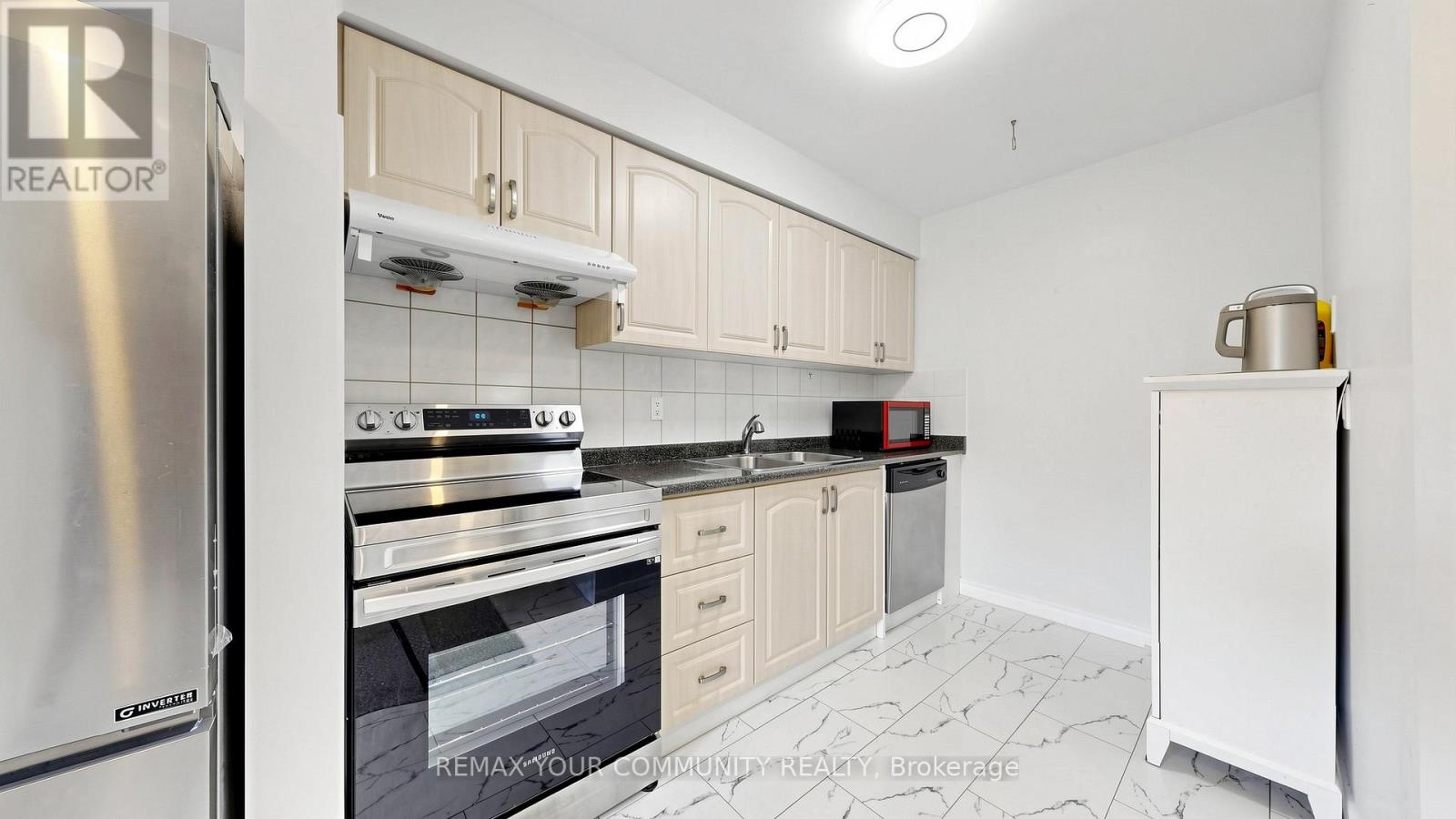 123 Rock Fern Way, Toronto, Ontario  M2J 4N3 - Photo 10 - C13620088
