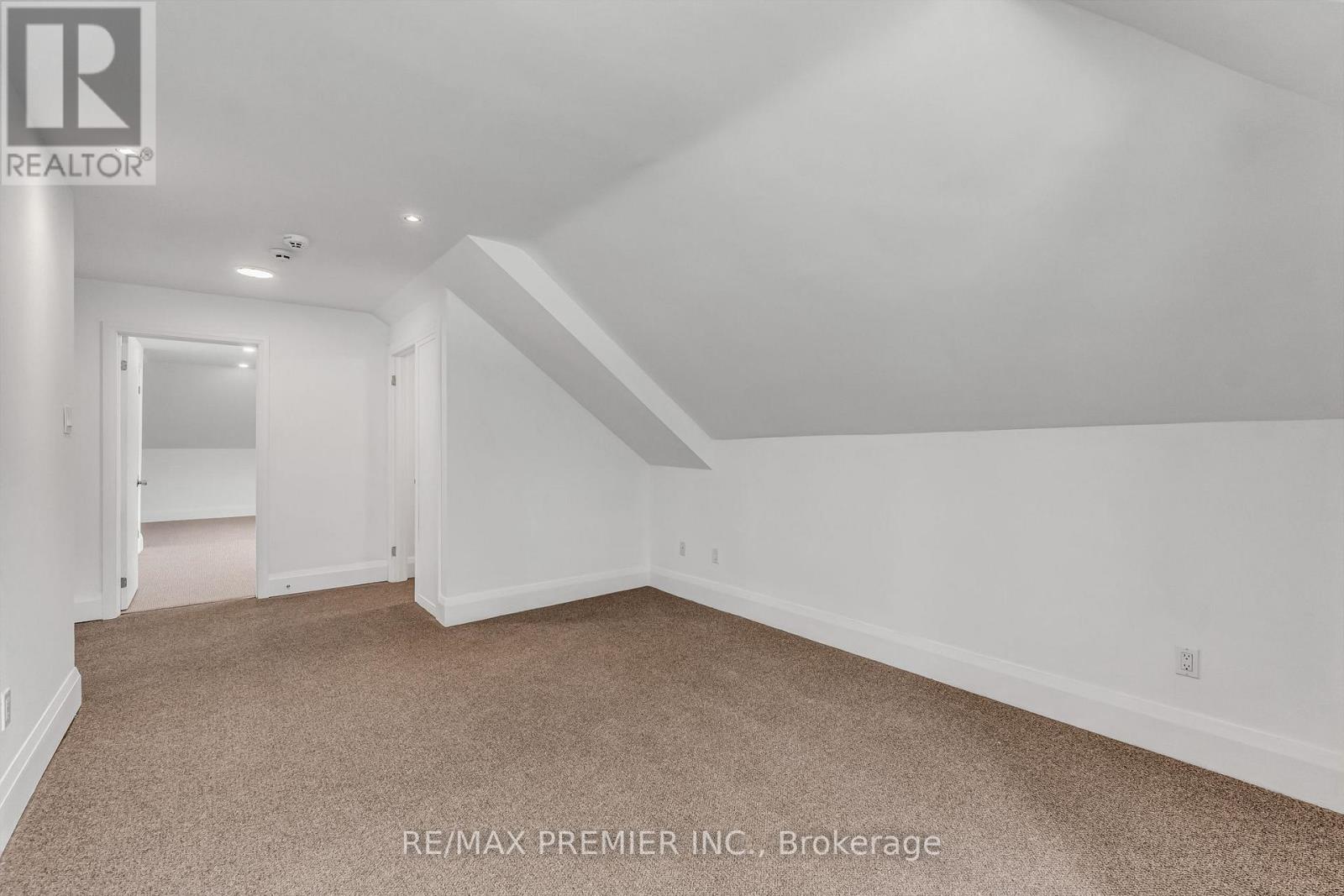 3rd Floor - 5 Killarney Road, Toronto, Ontario M5P 1L7 - Photo 17 - C13633944