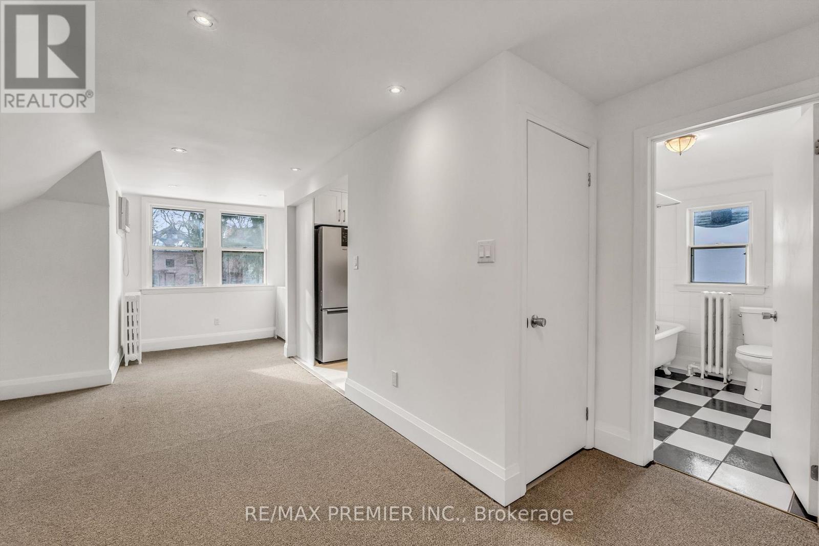 3rd Floor - 5 Killarney Road, Toronto, Ontario M5P 1L7 - Photo 9 - C13633944