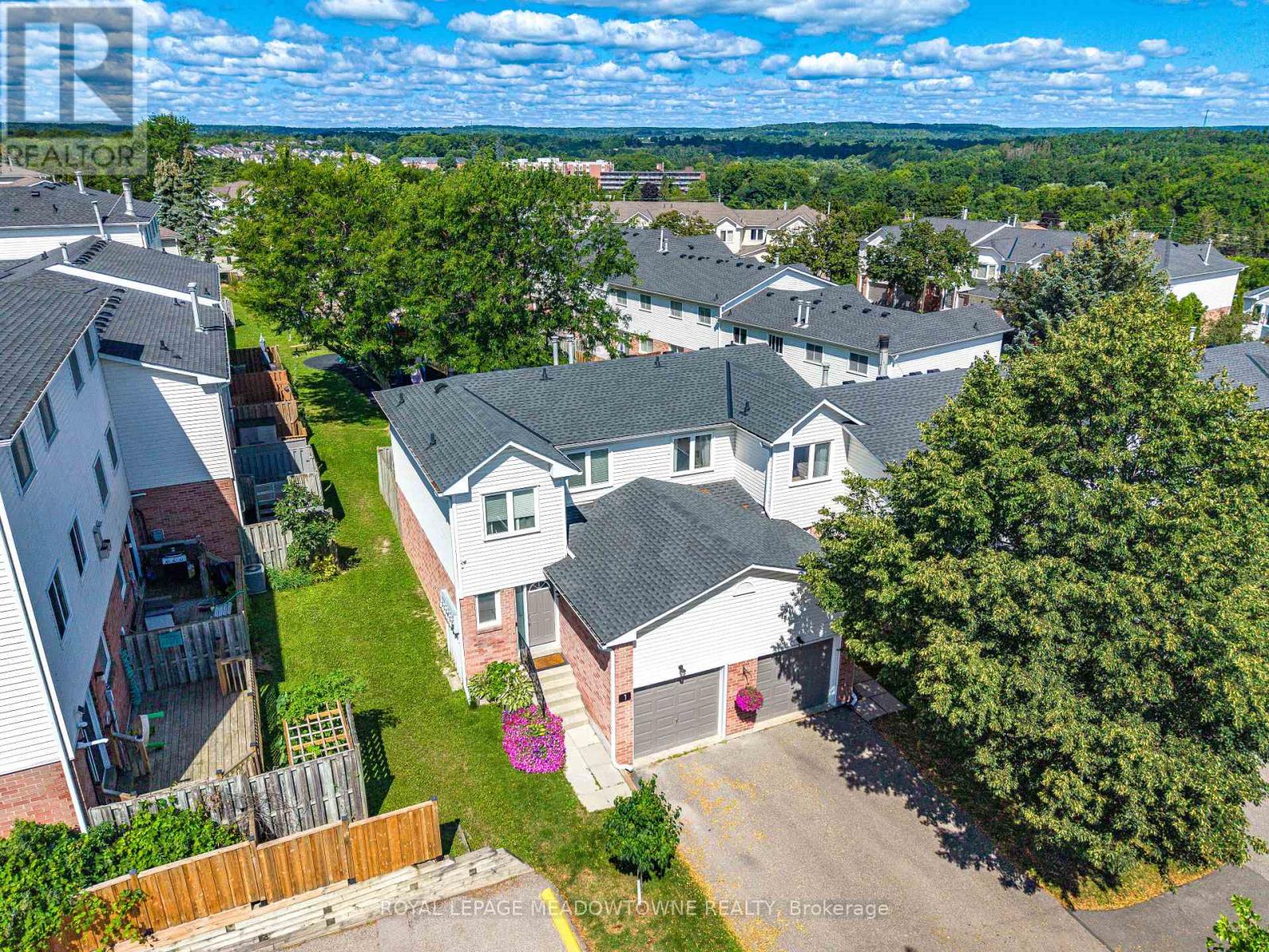 3 Brian Lane, Halton Hills, Ontario  L7G 5L7 - Photo 2 - W13634642