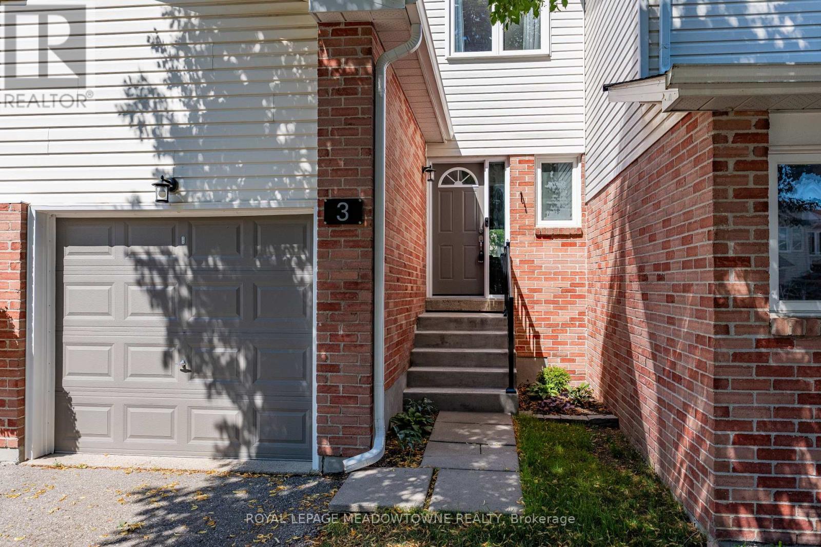 3 Brian Lane, Halton Hills, Ontario  L7G 5L7 - Photo 3 - W13634642