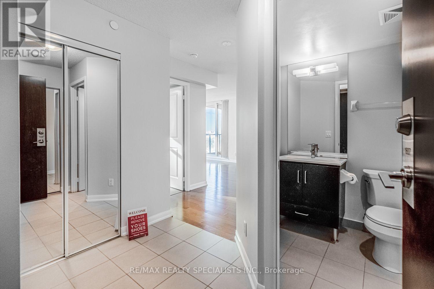 1607 - 215 Sherway Gardens Road, Toronto, Ontario  M9C 0A4 - Photo 5 - W13634716