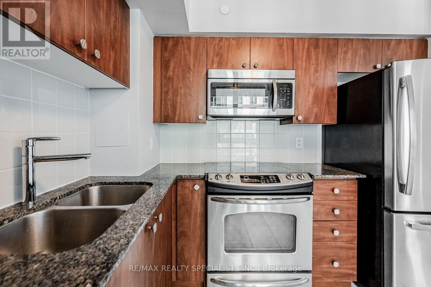 1607 - 215 Sherway Gardens Road, Toronto, Ontario  M9C 0A4 - Photo 9 - W13634716