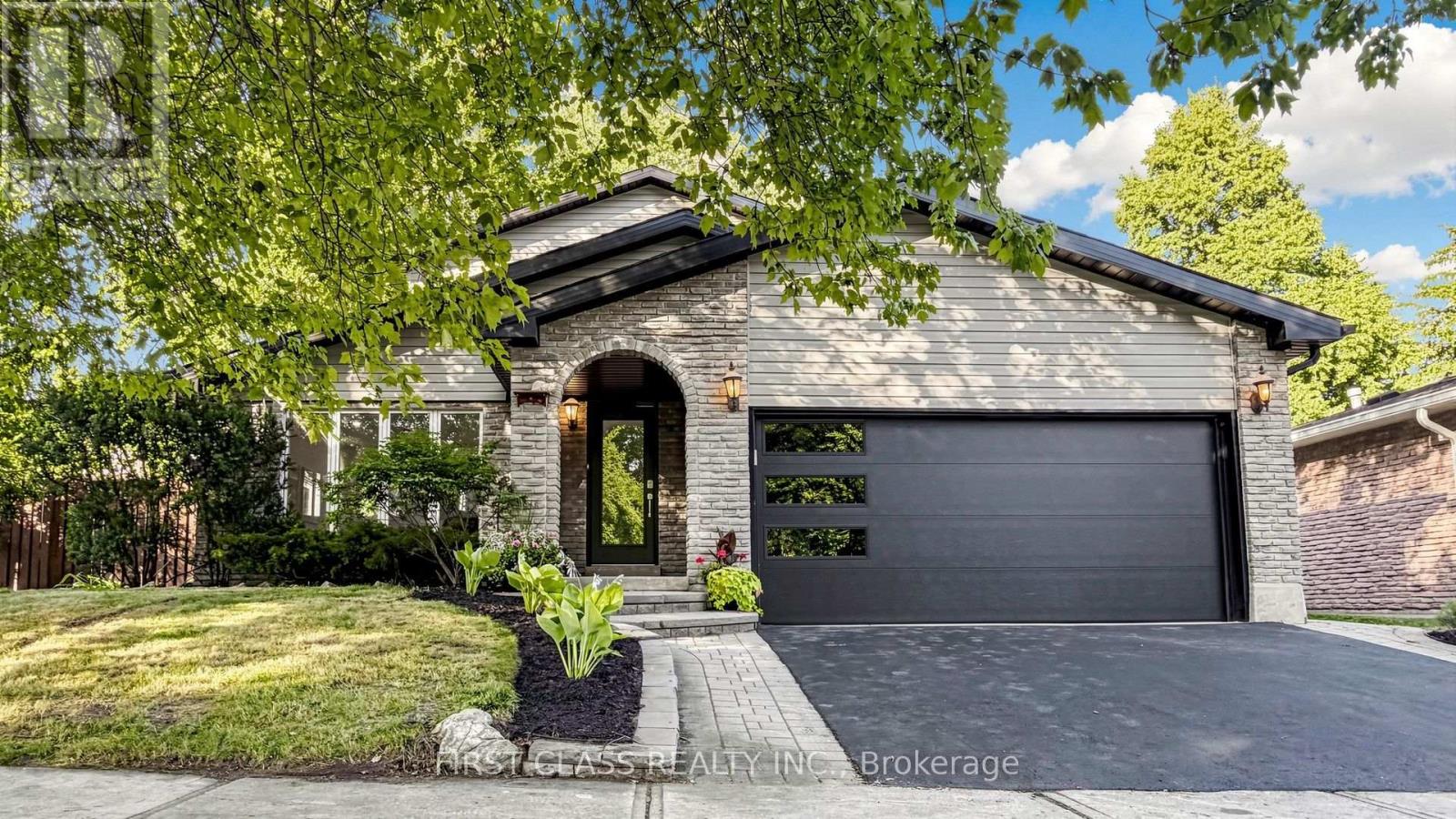 2337 DEVON ROAD, Oakville, Ontario