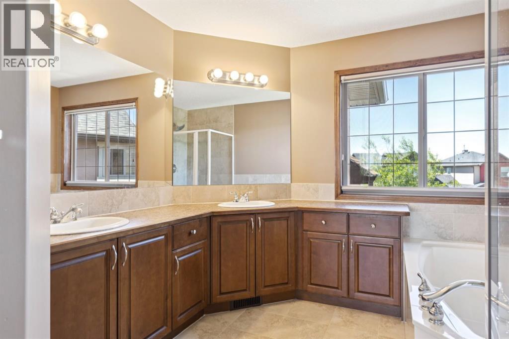 35 Tremblant Point Sw, Calgary, Alberta  T3H 0B9 - Photo 20 - A2319257