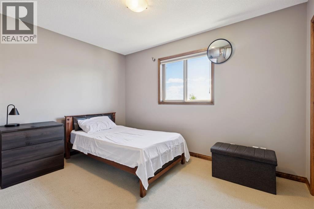 35 Tremblant Point Sw, Calgary, Alberta  T3H 0B9 - Photo 24 - A2319257