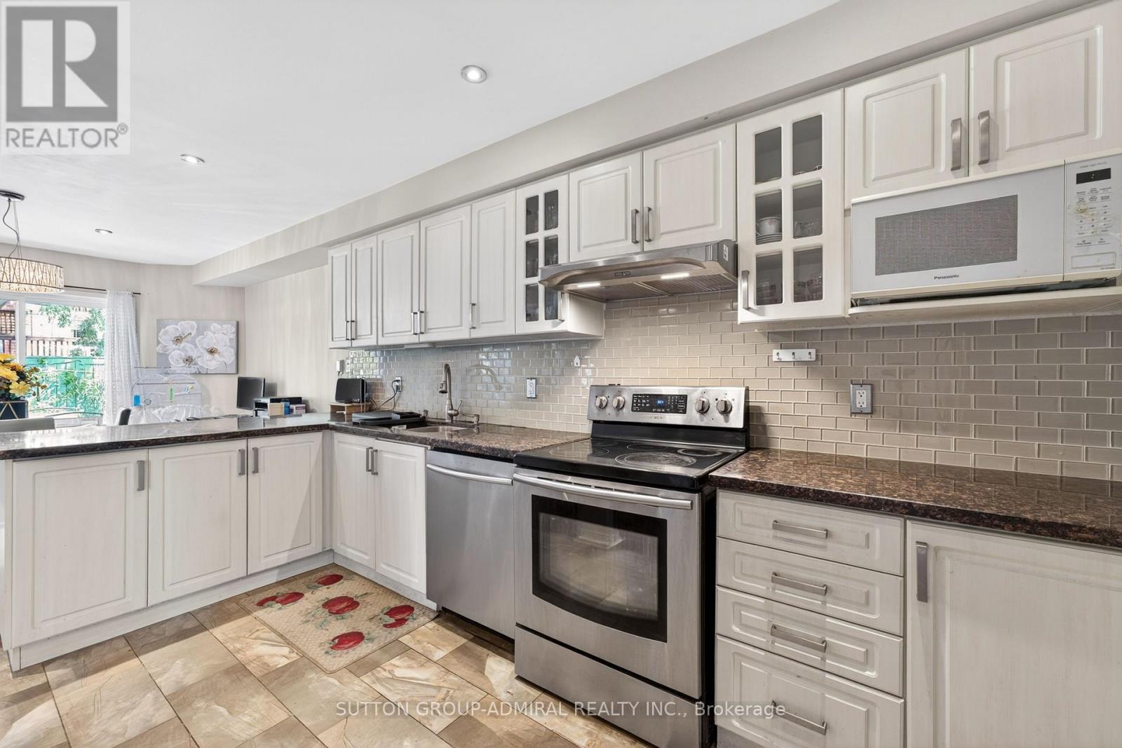 134 Purcell Crescent, Vaughan, Ontario  L6A 3C6 - Photo 16 - N13289894