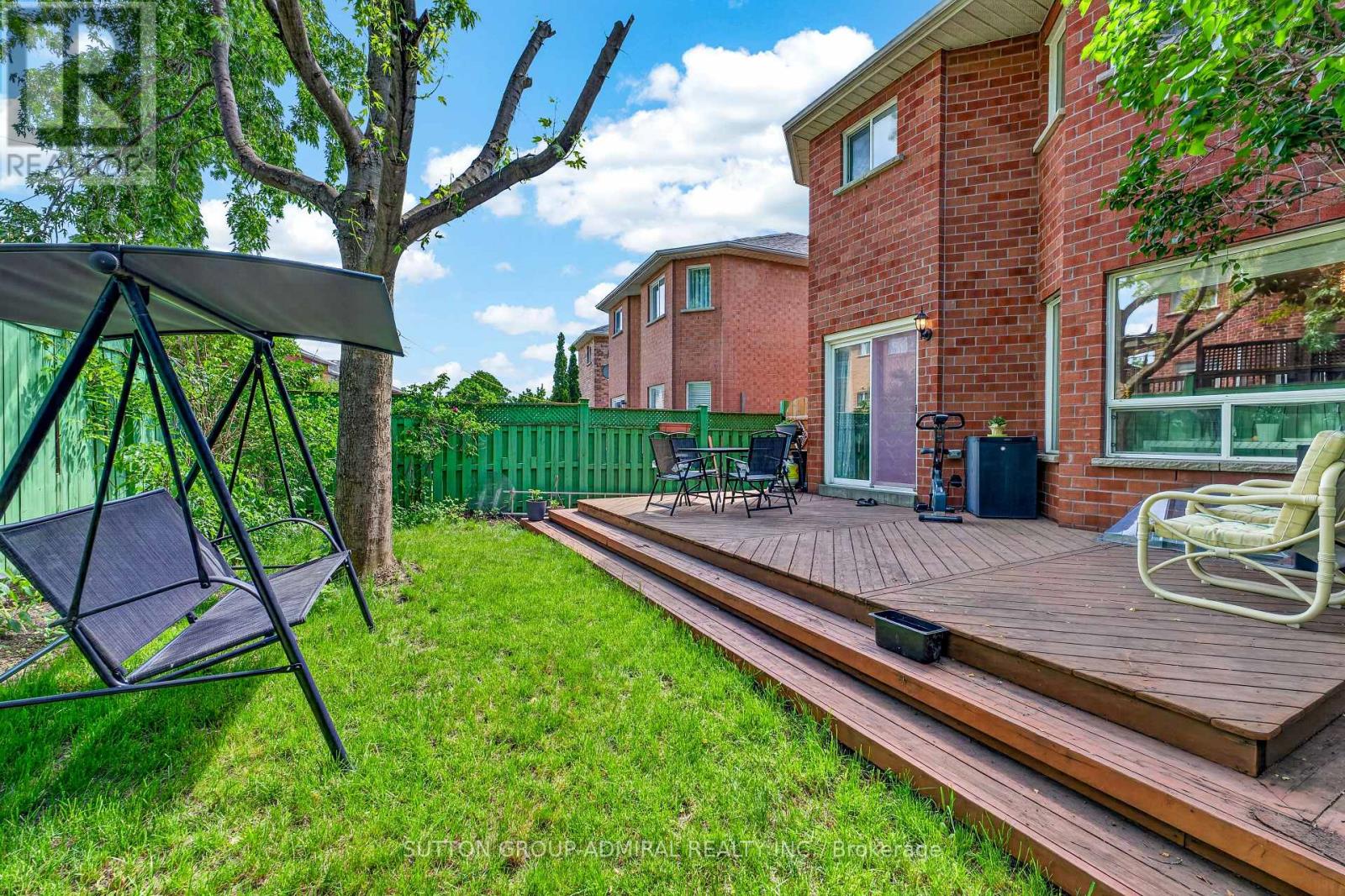 134 Purcell Crescent, Vaughan, Ontario  L6A 3C6 - Photo 2 - N13289894