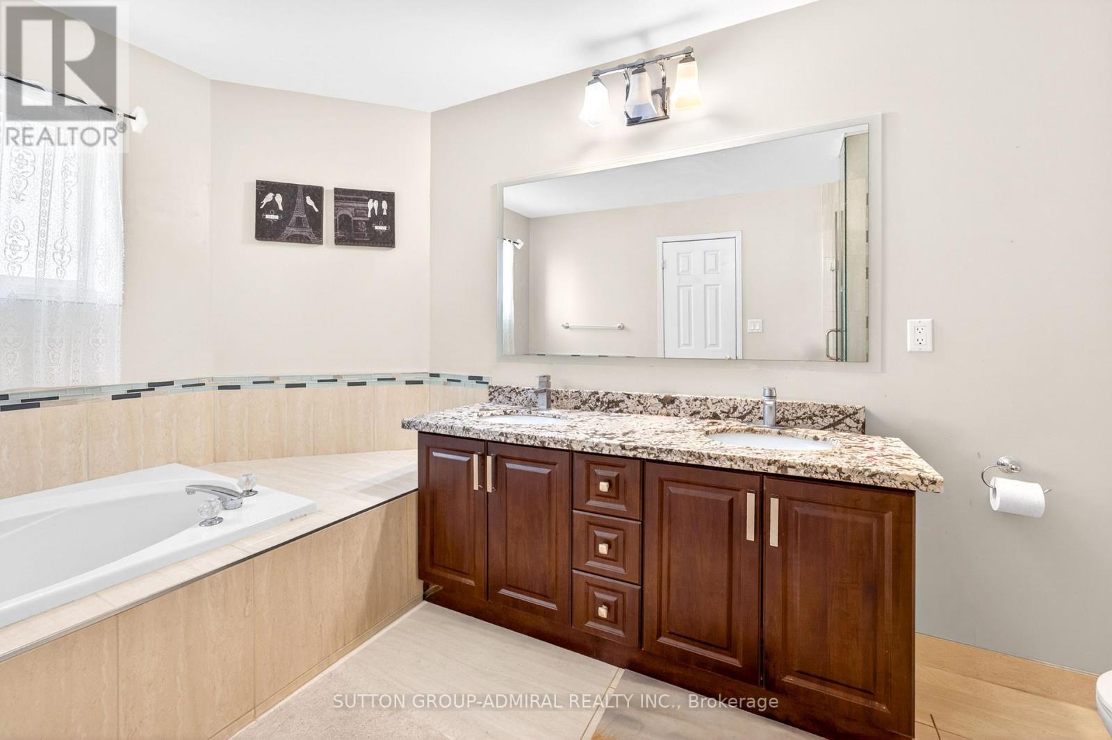 134 Purcell Crescent, Vaughan, Ontario  L6A 3C6 - Photo 24 - N13289894