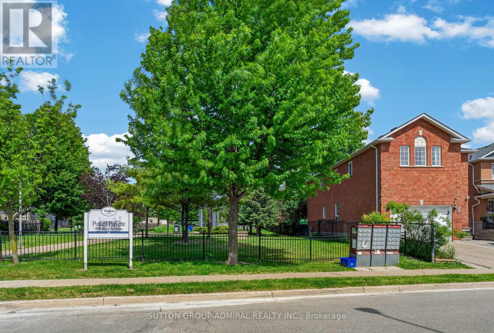 134 Purcell Crescent, Vaughan, Ontario  L6A 3C6 - Photo 5 - N13289894
