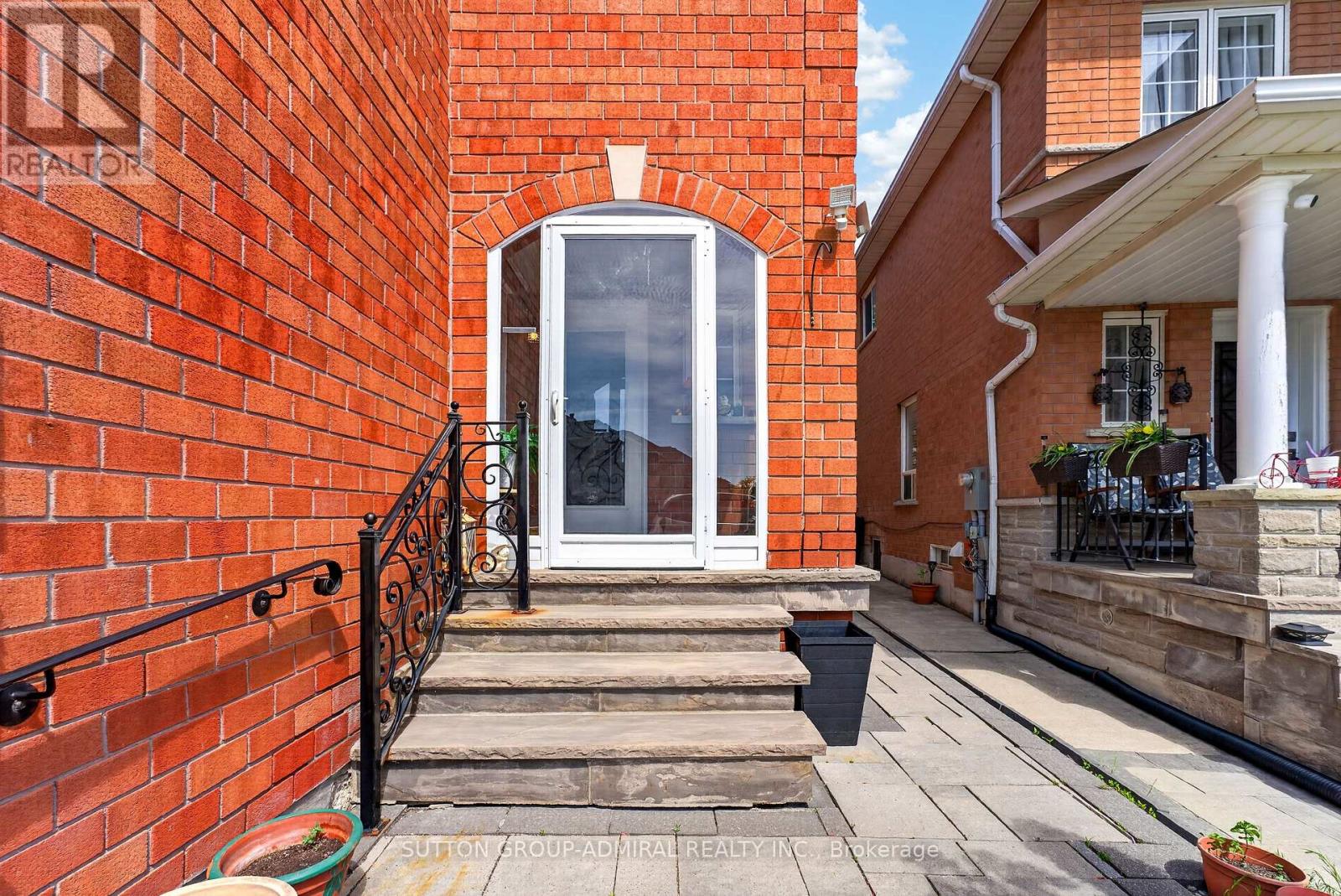 134 Purcell Crescent, Vaughan, Ontario  L6A 3C6 - Photo 6 - N13289894