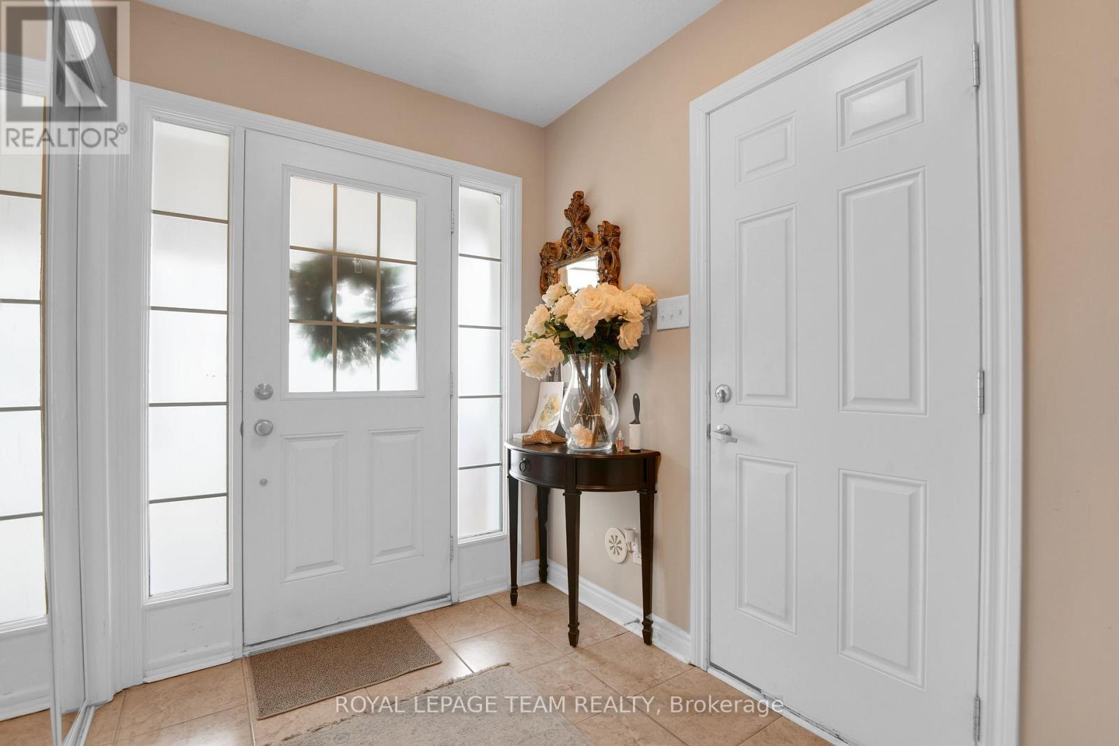 920 Messor Crescent, Ottawa, Ontario  K2S 0P2 - Photo 4 - X13026628