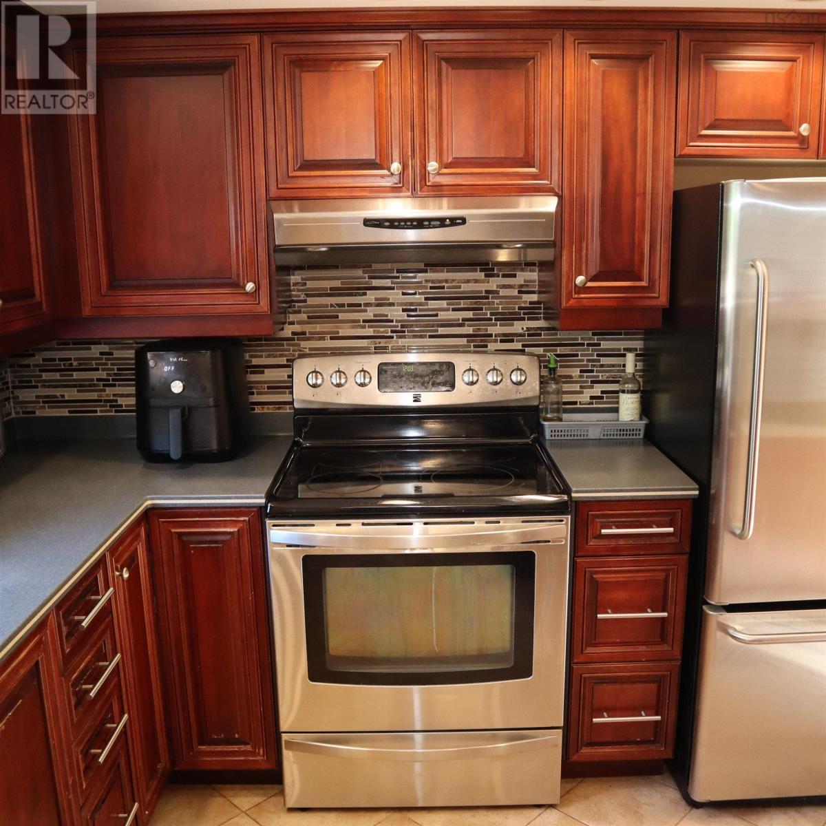 97 Bruce Drive, Sackville, Nova Scotia  B4C 3V2 - Photo 3 - 202617329