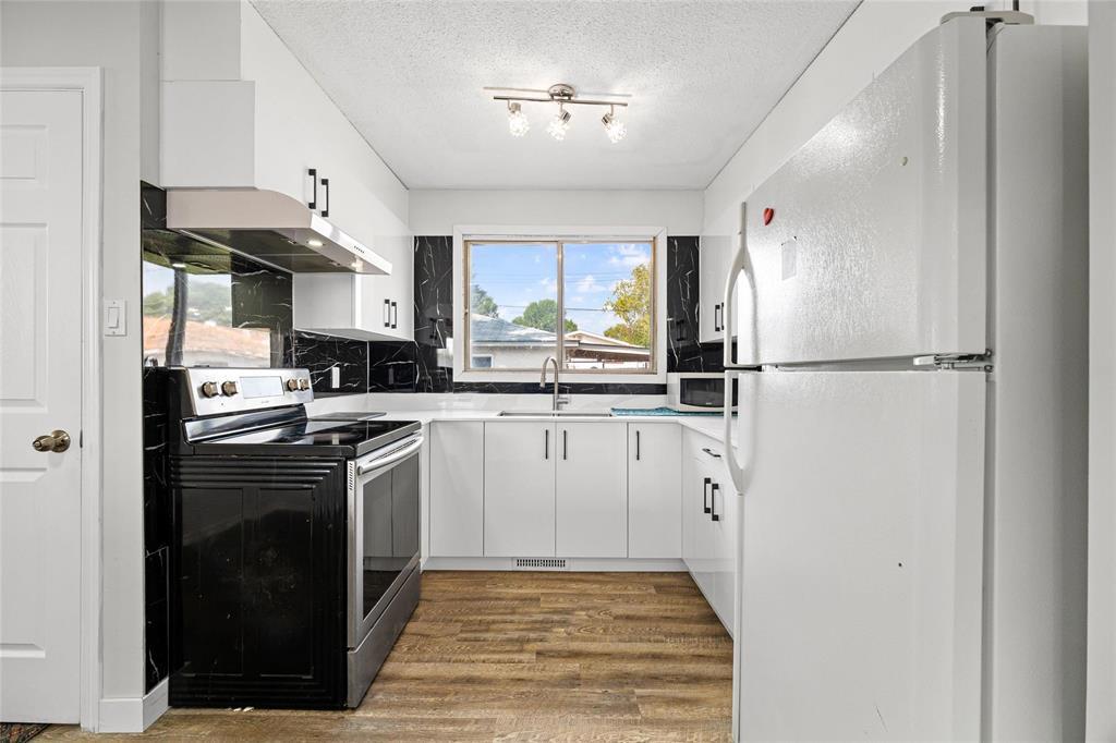 688 Keewatin Street, Winnipeg, Manitoba  R2X 2S4 - Photo 8 - 202619303