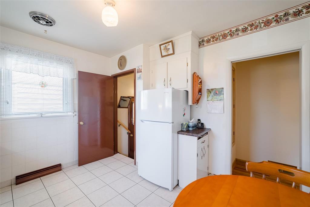 1166 Machray Avenue, Winnipeg, Manitoba  R2X 1H7 - Photo 17 - 202619376