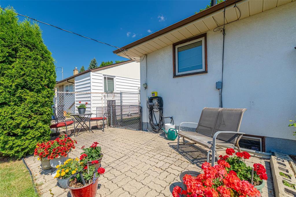 1166 Machray Avenue, Winnipeg, Manitoba  R2X 1H7 - Photo 27 - 202619376