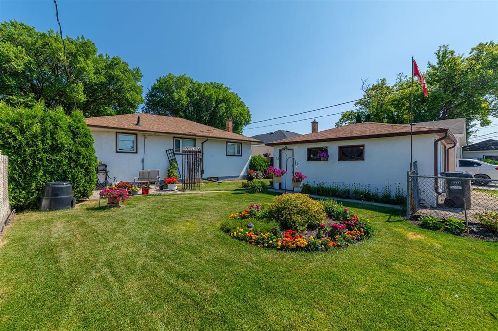 1166 Machray Avenue, Winnipeg, Manitoba  R2X 1H7 - Photo 32 - 202619376