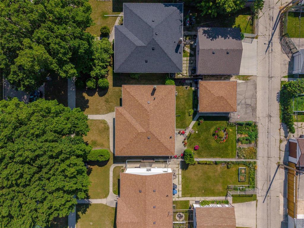 1166 Machray Avenue, Winnipeg, Manitoba  R2X 1H7 - Photo 38 - 202619376