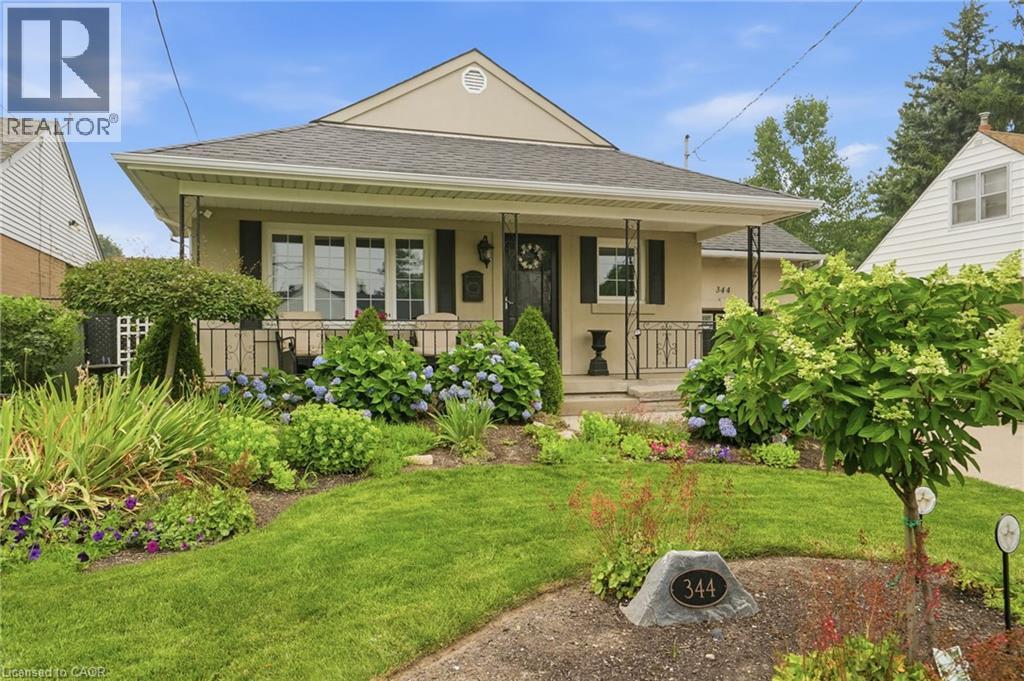 344 East 36th Street, Hamilton, Ontario  L8V 3Z8 - Photo 4 - 40849659