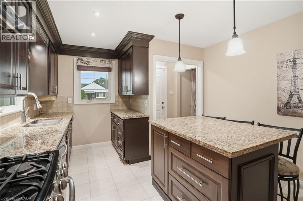 344 East 36th Street, Hamilton, Ontario  L8V 3Z8 - Photo 12 - 40849659