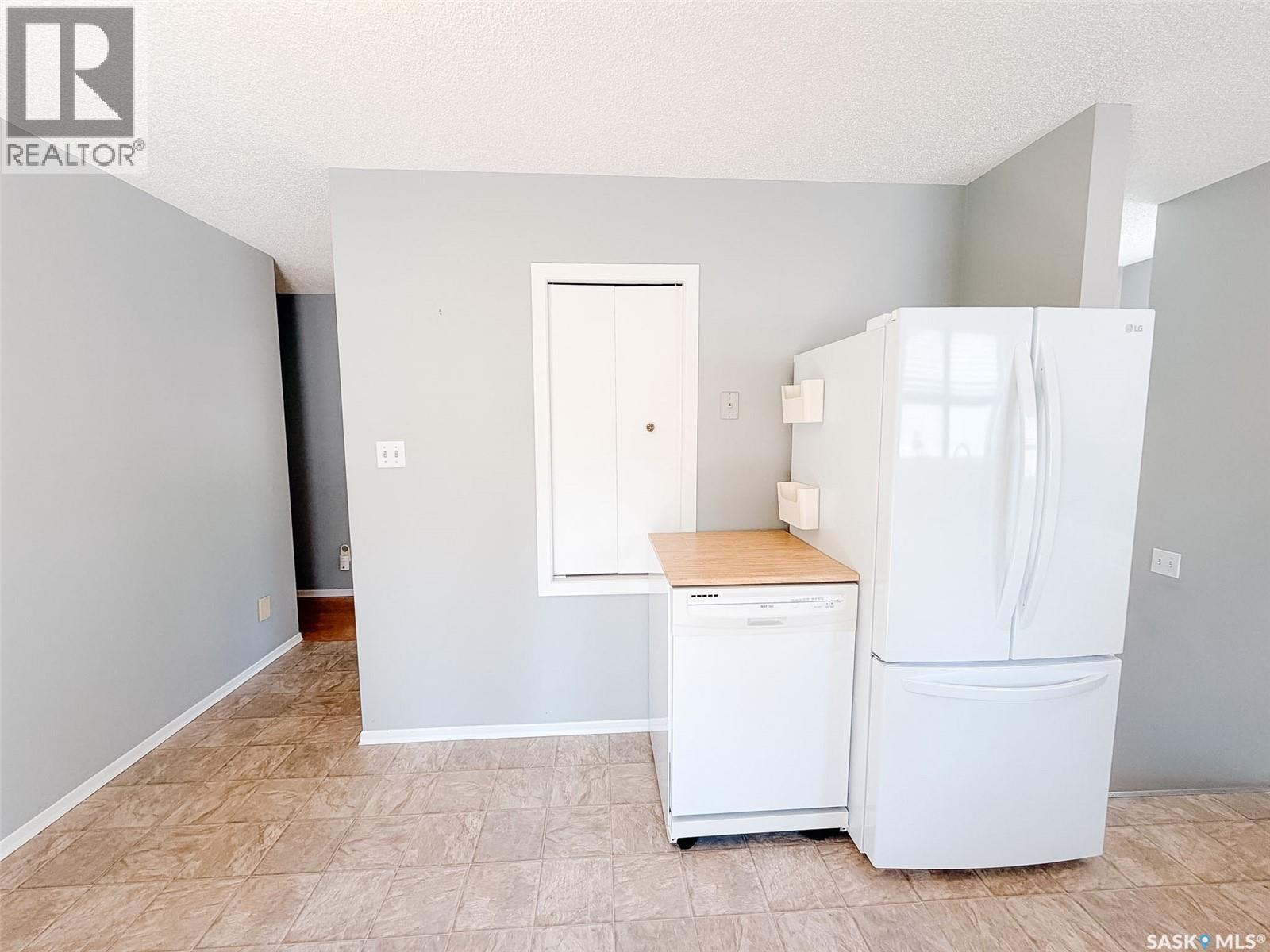 1026 Kingsmere Boulevard, Saskatoon, Saskatchewan  S7J 4X6 - Photo 10 - SK044443