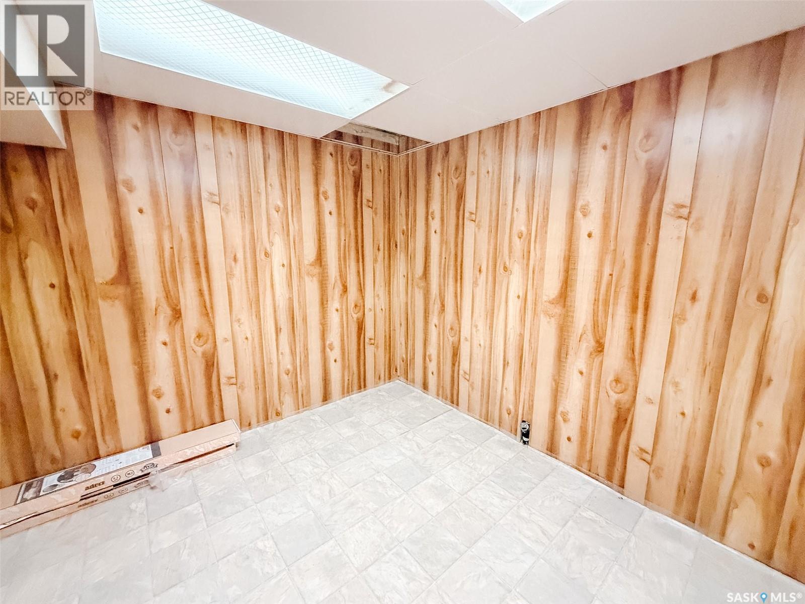1026 Kingsmere Boulevard, Saskatoon, Saskatchewan  S7J 4X6 - Photo 25 - SK044443