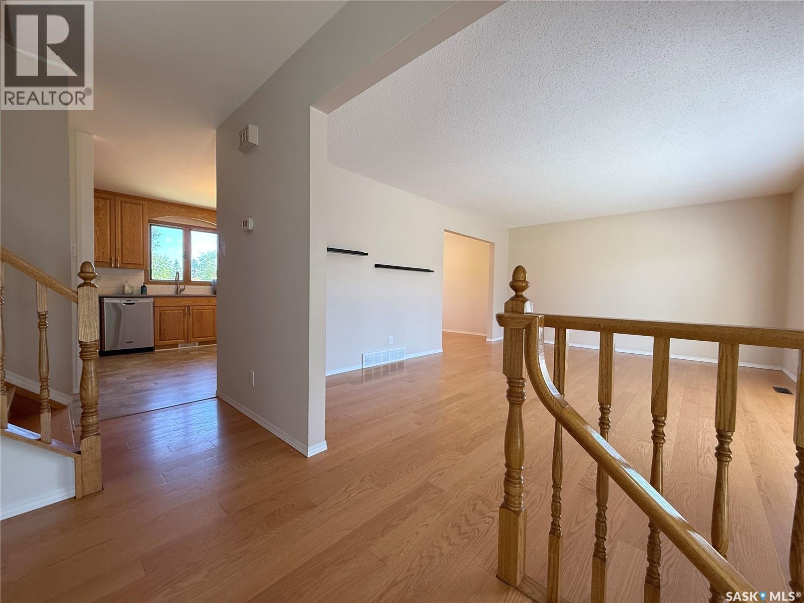 86 Duncan Crescent, Saskatoon, Saskatchewan  S7H 4K4 - Photo 5 - SK044409