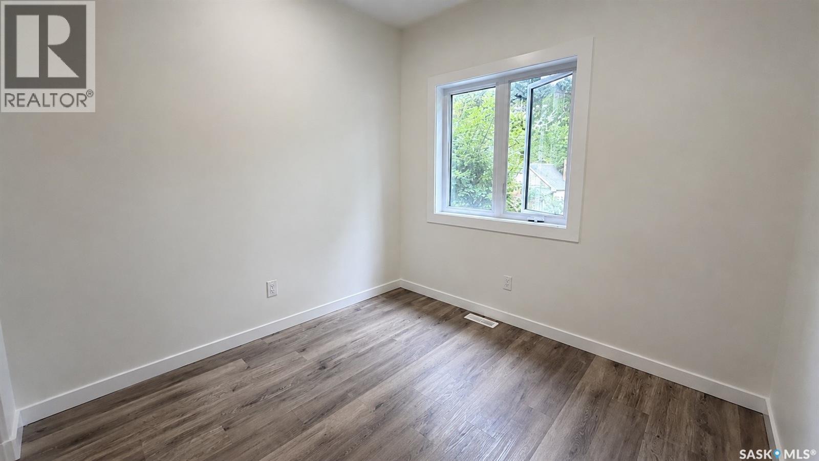 1220 D Avenue N, Saskatoon, Saskatchewan  S7L 1P1 - Photo 18 - SK044396