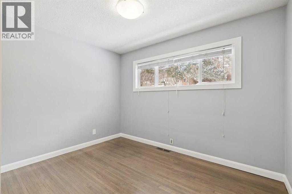 40 Henefer Road SW, Calgary, Alberta  T2V 3B4 - Photo 15 - A2314532
