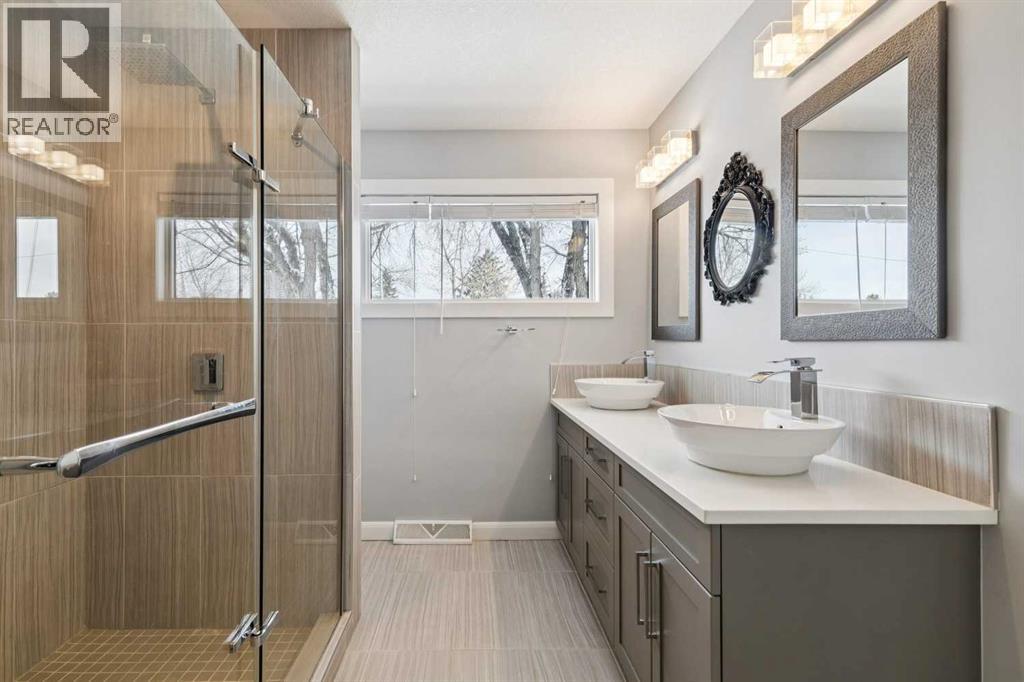 40 Henefer Road SW, Calgary, Alberta  T2V 3B4 - Photo 14 - A2314532