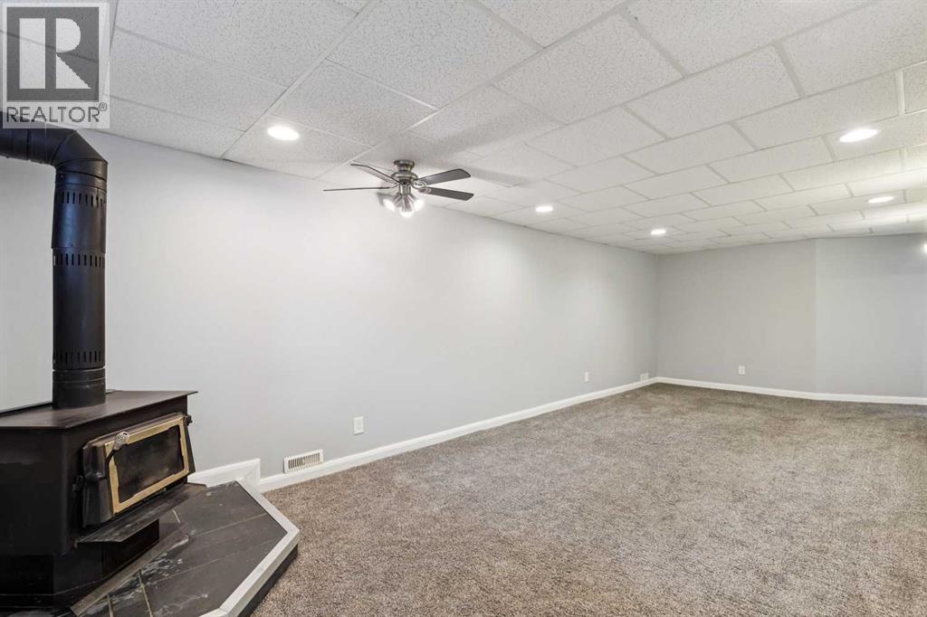 40 Henefer Road SW, Calgary, Alberta  T2V 3B4 - Photo 18 - A2314532