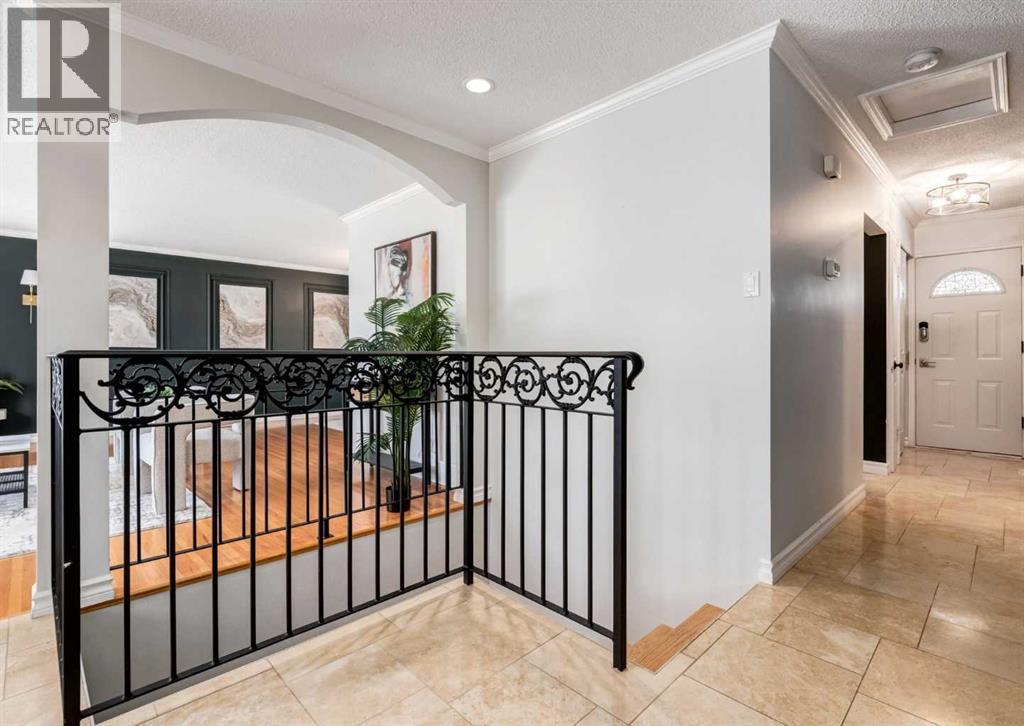 425 Woodland Crescent SE, Calgary, Alberta  T2J 1J7 - Photo 26 - A2326875