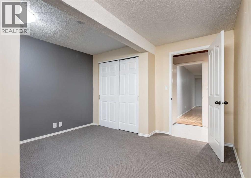 425 Woodland Crescent SE, Calgary, Alberta  T2J 1J7 - Photo 40 - A2326875