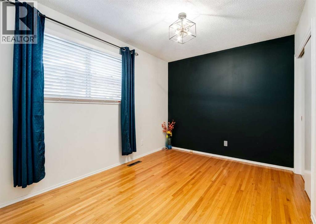 425 Woodland Crescent SE, Calgary, Alberta  T2J 1J7 - Photo 22 - A2326875
