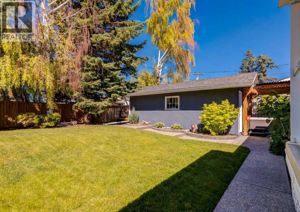 425 Woodland Crescent SE, Calgary, Alberta  T2J 1J7 - Photo 44 - A2326875