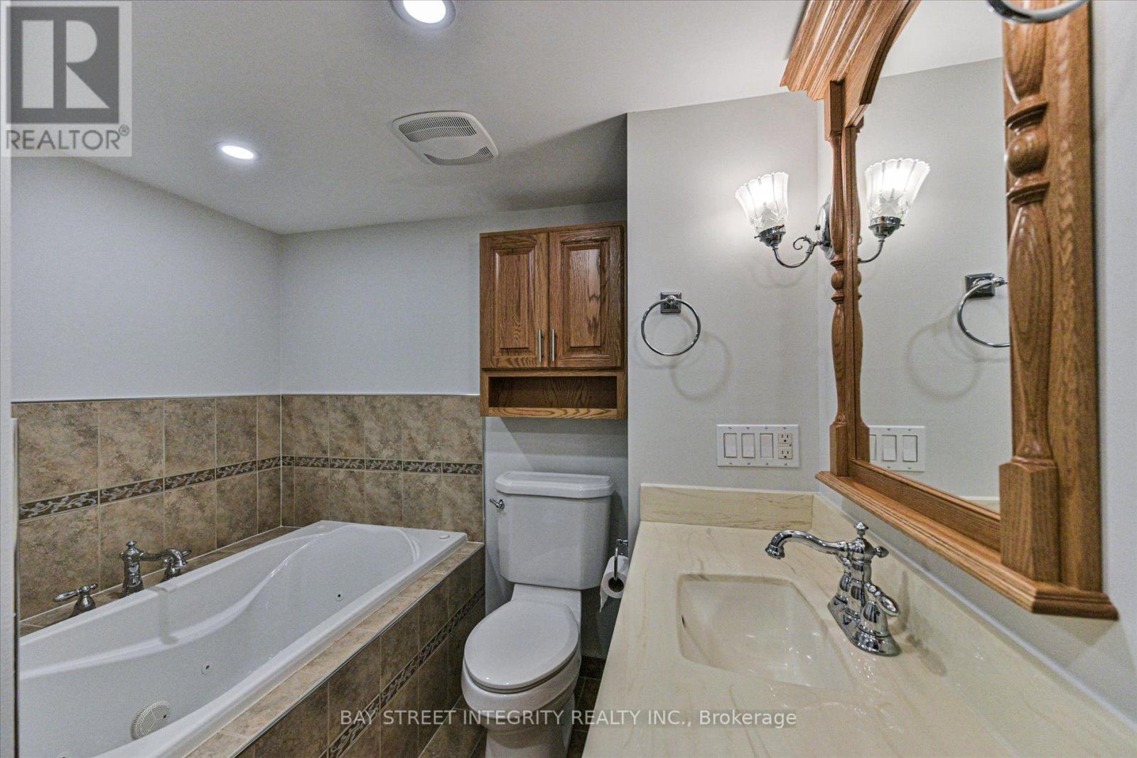 2381 Lyford Lane, Burlington, Ontario  L7P 3Y8 - Photo 40 - W13632284
