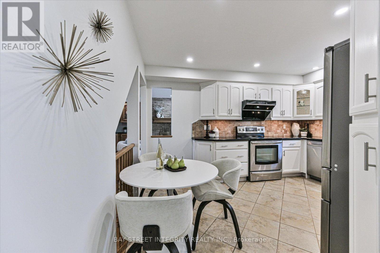 2381 Lyford Lane, Burlington, Ontario  L7P 3Y8 - Photo 18 - W13632284
