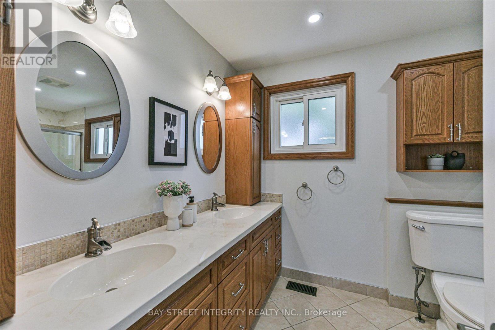 2381 Lyford Lane, Burlington, Ontario  L7P 3Y8 - Photo 30 - W13632284
