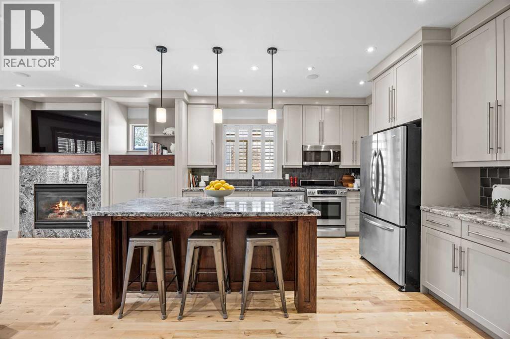 211 32 Avenue NW, calgary, Alberta