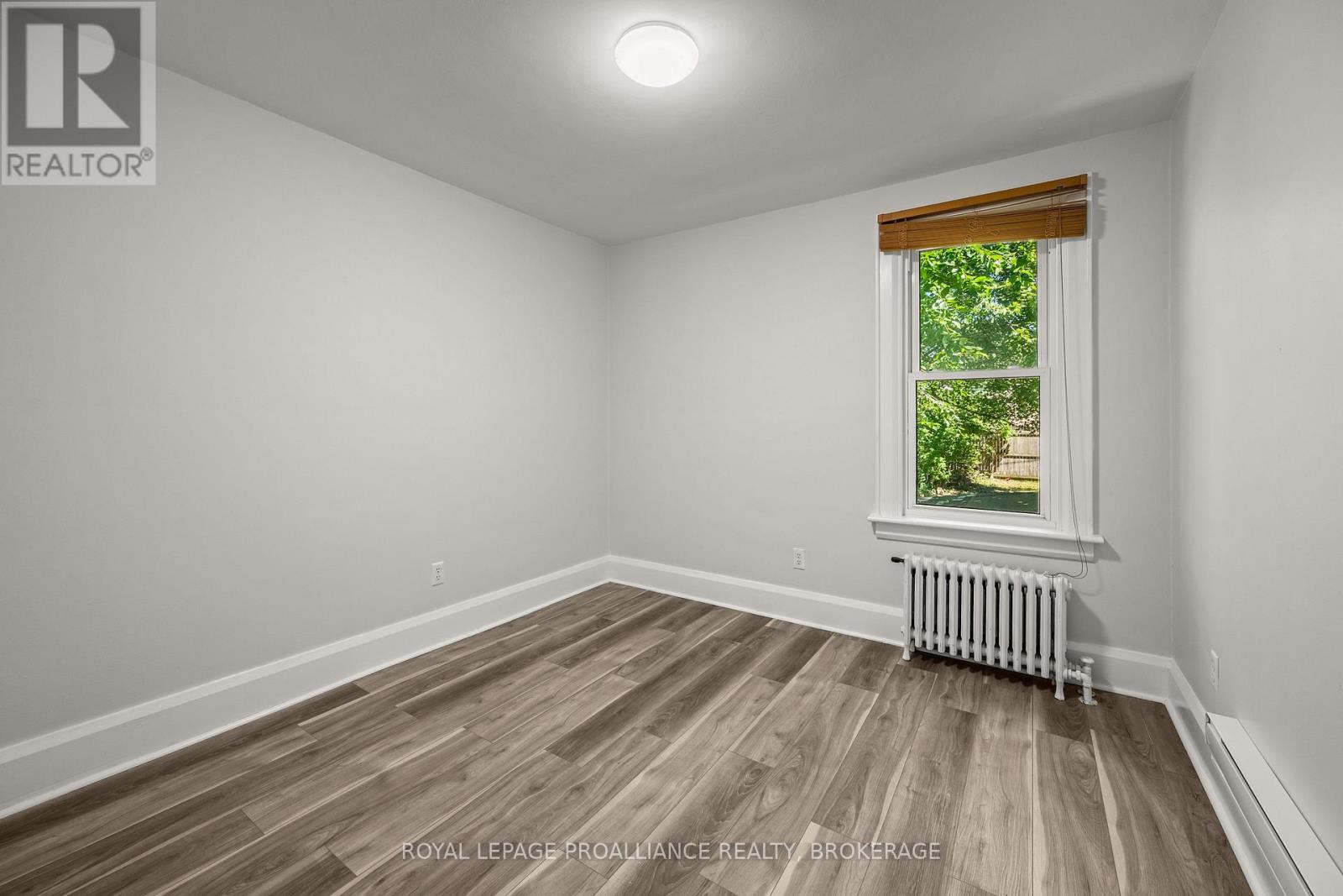 211 Toronto Street, Kingston, Ontario  K7L 4A9 - Photo 13 - X13634778