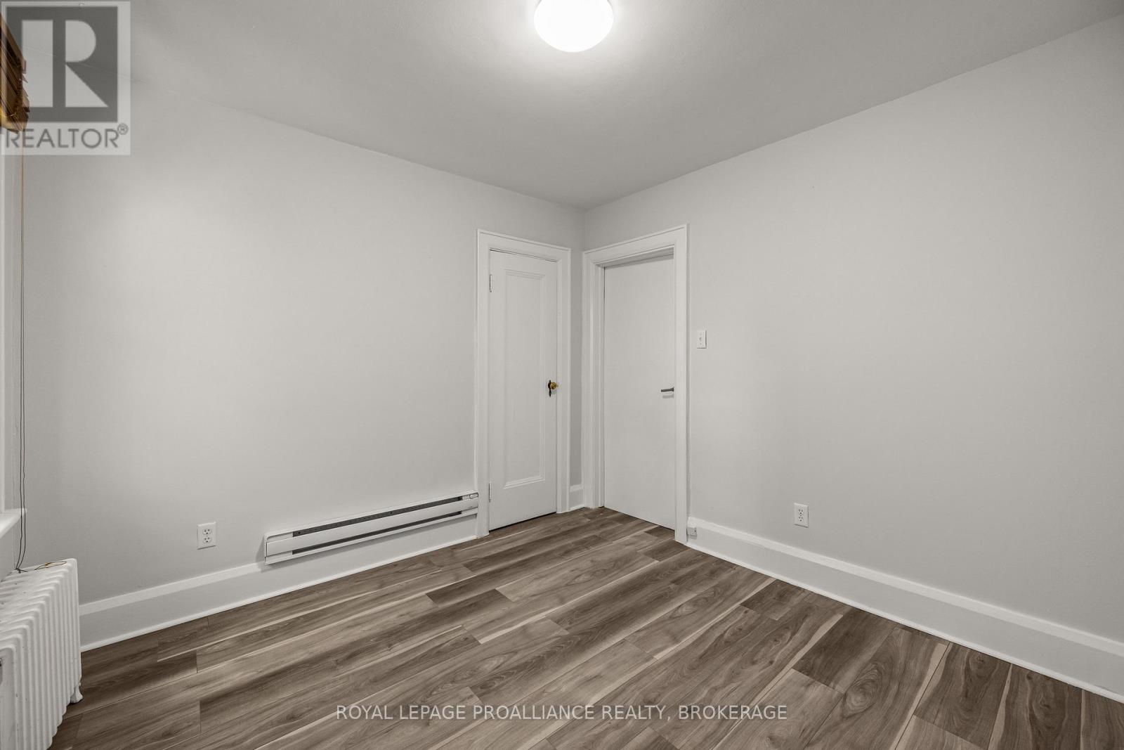 211 Toronto Street, Kingston, Ontario  K7L 4A9 - Photo 14 - X13634778