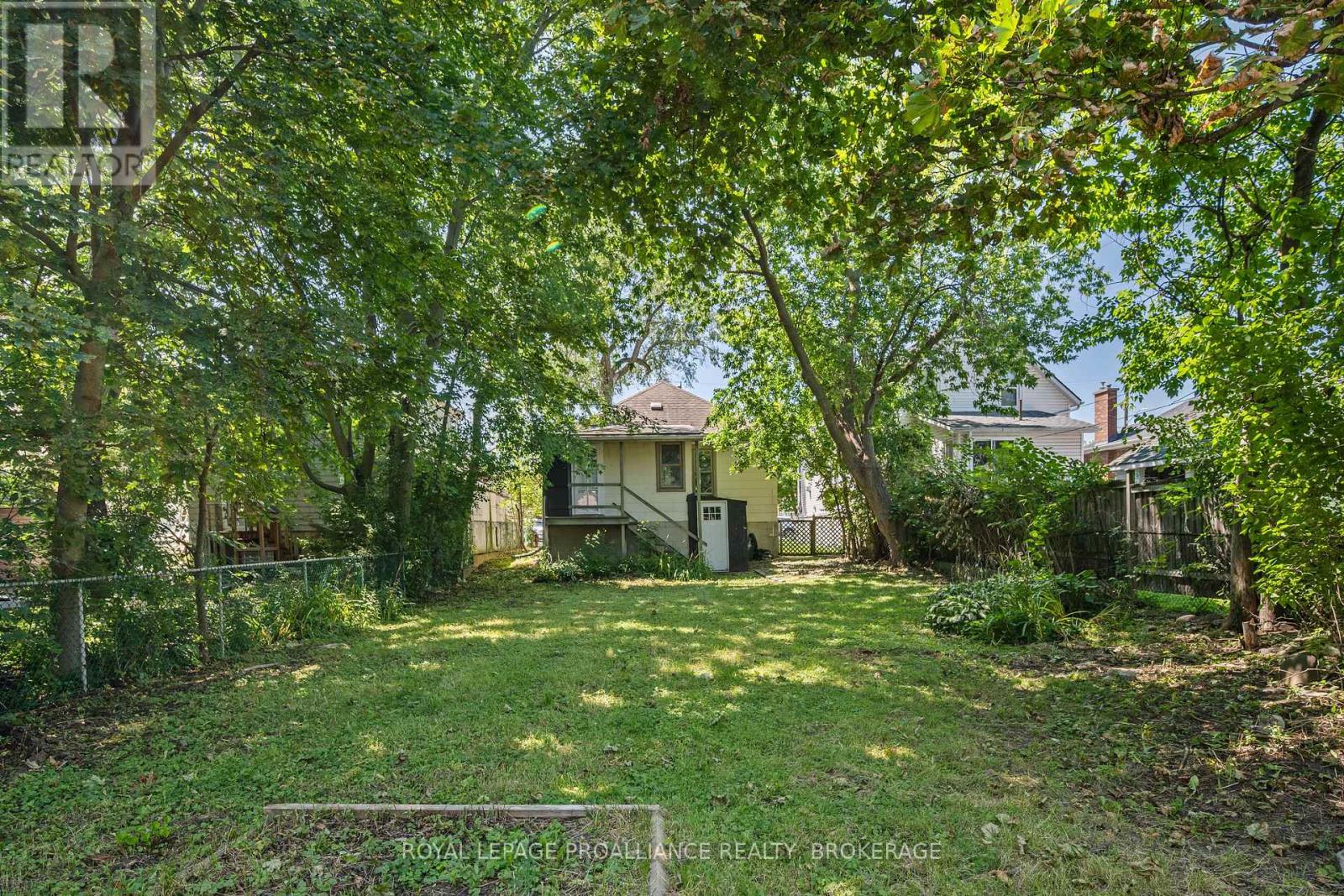 211 Toronto Street, Kingston, Ontario  K7L 4A9 - Photo 33 - X13634778